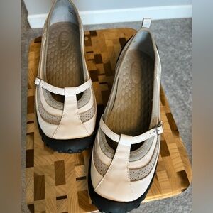 Women’s Privo by Clark’s Size 11 Slip On Sneaker